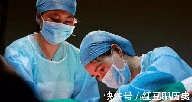 医生|生孩子遇到“段子手”医生，笑点低的产妇，没打麻药都能笑得出来