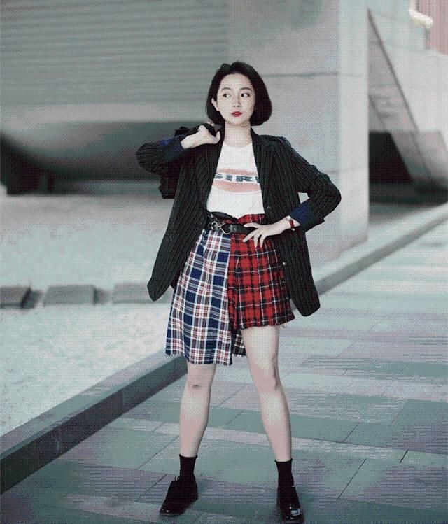 粉红色|黑白灰不仅仅百搭，与这4种“混色搭配”更高级