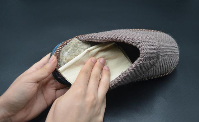 不管棉拖有多脏,试试这个方法,不用水洗不用晾晒,棉拖立马干净