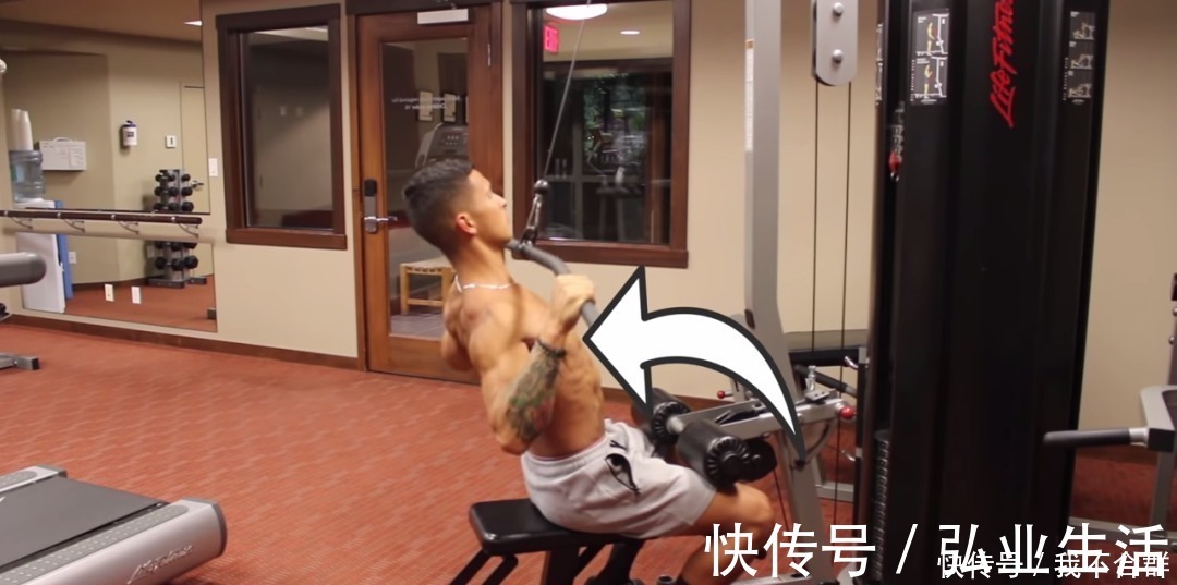 引体向上|一套高效全面的背部训练，练出圣诞树背！