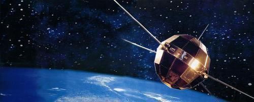 卫星 根本没燃料的东方红一号,在轨运行半个世纪,为什么还没掉下来