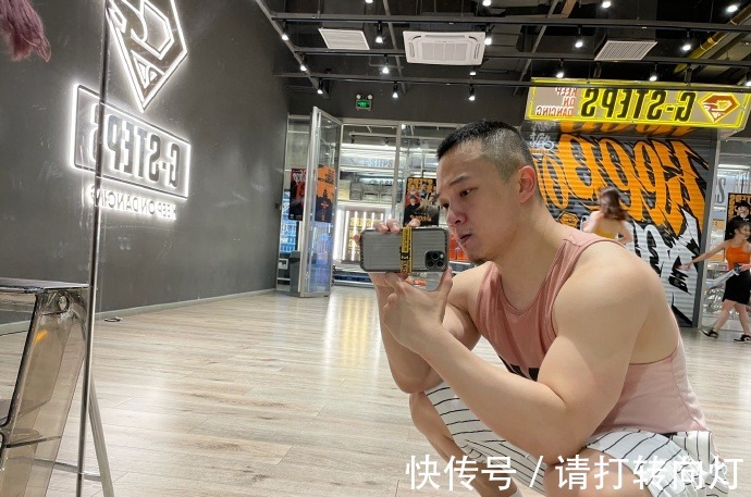 身材|江映蓉新歌编舞老师，健身练就一身肉壮，身材柔软到能劈叉！