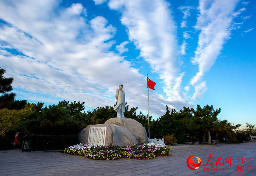 蔚蓝海岸|河北秦皇岛：黄金海岸线 美在山海间