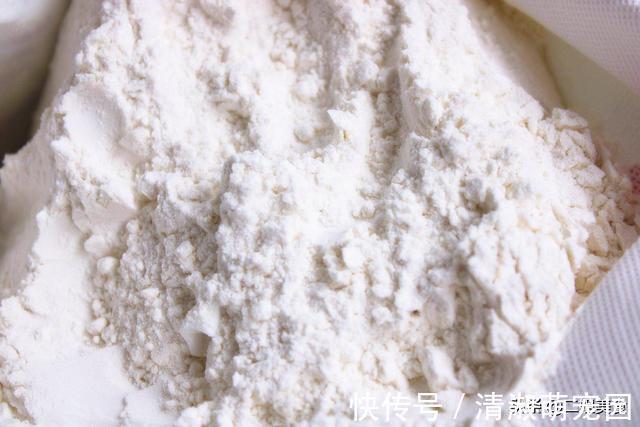 手纸|面粉开封之后容易生虫,教您一招,放久也不生虫,不怕吃不完了