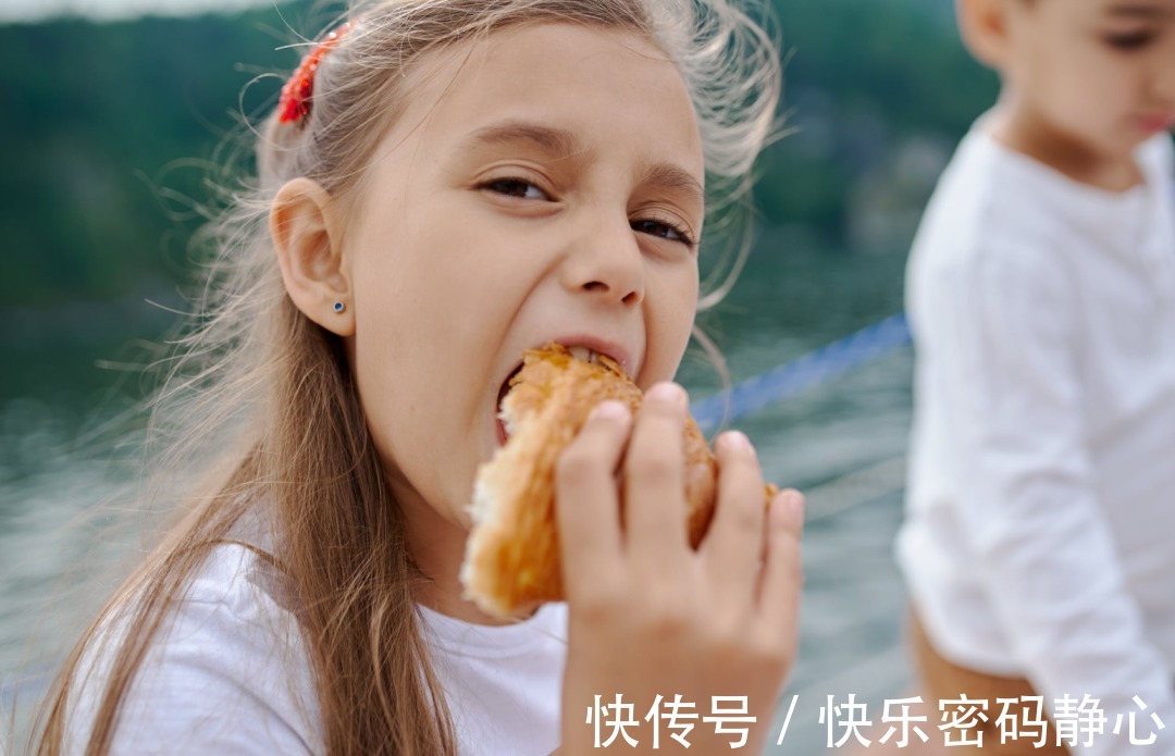 注意力|正念饮食,7个步骤让我们吃饭更专心