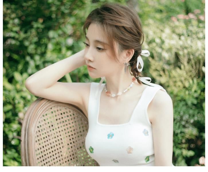 闪电咖啡馆|冯提莫现身《闪电咖啡馆》，节目中调侃小哥哥，制作粉丝专属咖啡