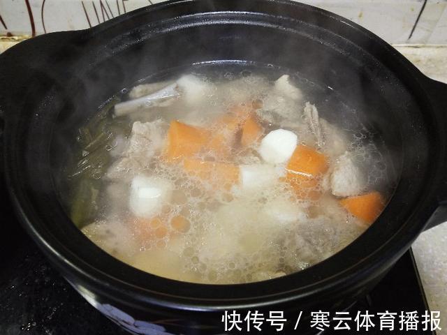 山药|要想煲出来的排骨汤好喝,关键在这2步,汤鲜味美一点也不油腻