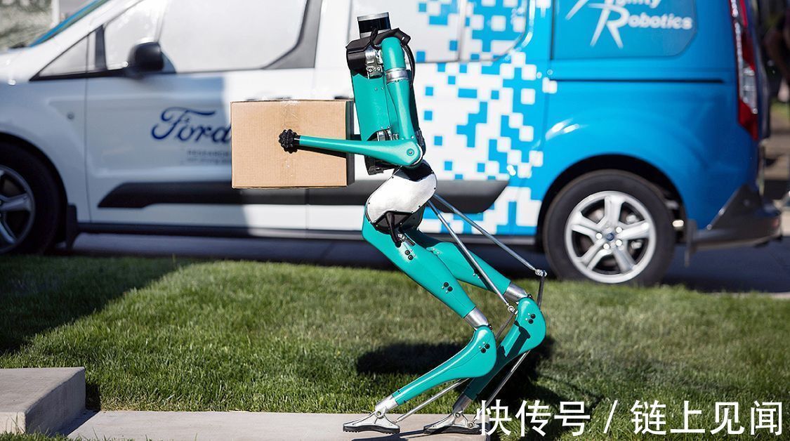 出租车|沃尔玛与福特合作,将在美国部分地区推出机器人送货服务