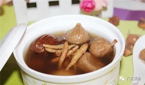瘦肉|无花果煲汤做法，无花果和什么煲汤好？