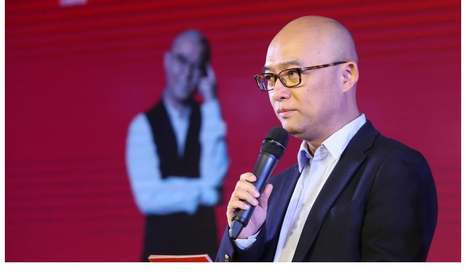 在《非诚勿扰》赖了5年，爆灯多次却从不牵手，最终被孟非赶下台