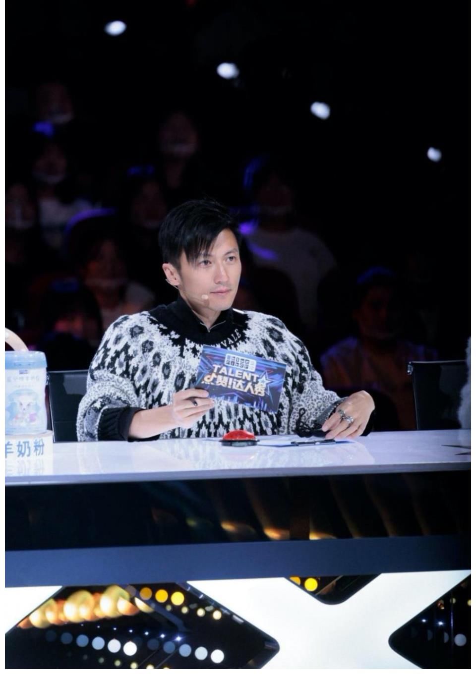 谢霆锋《点赞!达人秀》收官在即 一路助力热爱 见证圆梦时刻