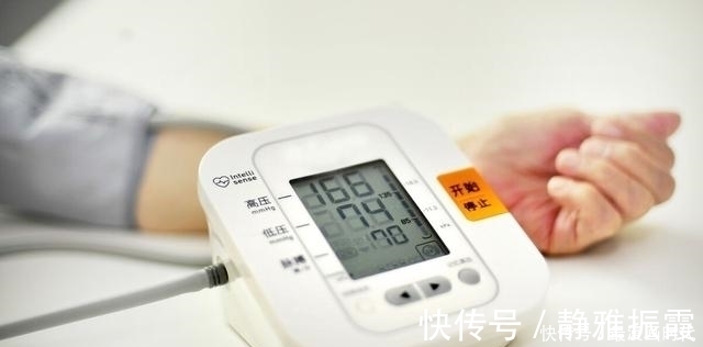 常吃|专家：高血压人吃饭时，可以常吃5种水果，不妨了解一下