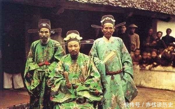 开花|我们的“汉服圈”邻居们,汉服如何在异国“落地开花”?