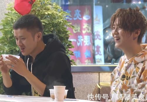 鄧超忽悠二姐買單,鹿晗聽后脫口而出一句話,字幕組都不敢打屏幕上