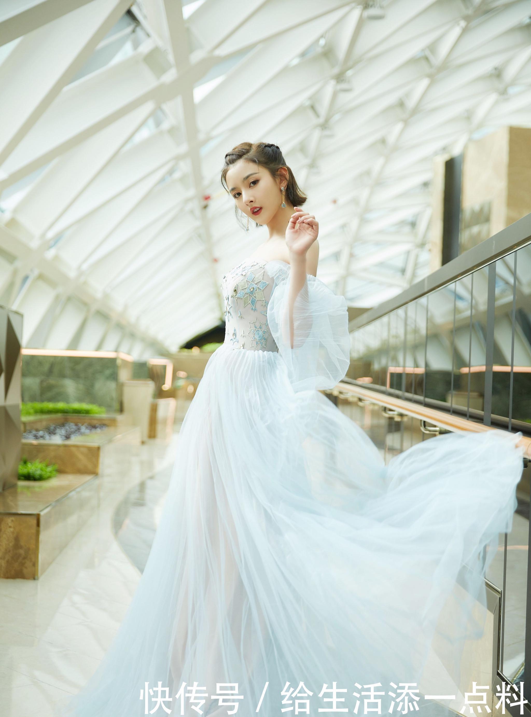 梦幻的网纱裙 让你的夏季更加雅致拥有别样风情