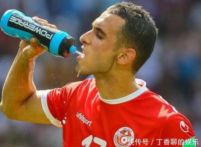 中年|运动员喝饮料,为何会立马吐出来?这种饮料常人难得一见!