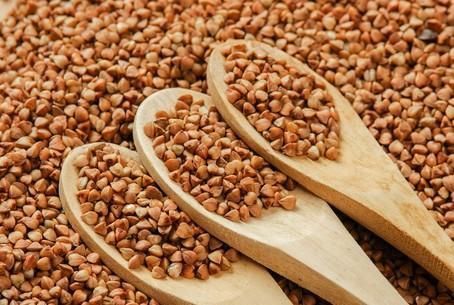 dh高血脂别急着吃药，常吃这6种食物，血脂慢慢就会降下来！