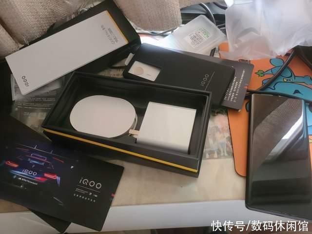 e5|iQOO 8 Pro 的实际体验怎么样?值得入手吗?