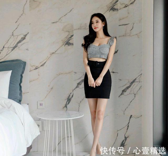 孙允珠|女神孙允珠高清时尚搭配:凌空雪岩灰石俏皮露脐无袖裙