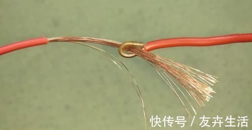 火线|家用电线,一根4平方的,一根2.5的做插座可以不?