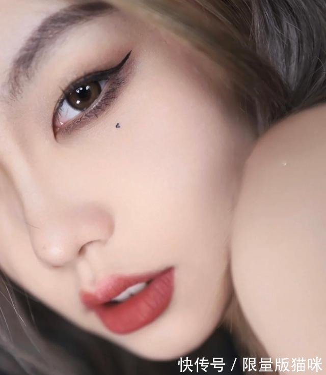 pat “品味够好”的女人,秋天都喜欢涂这5支口红,轻松显白又上档次!