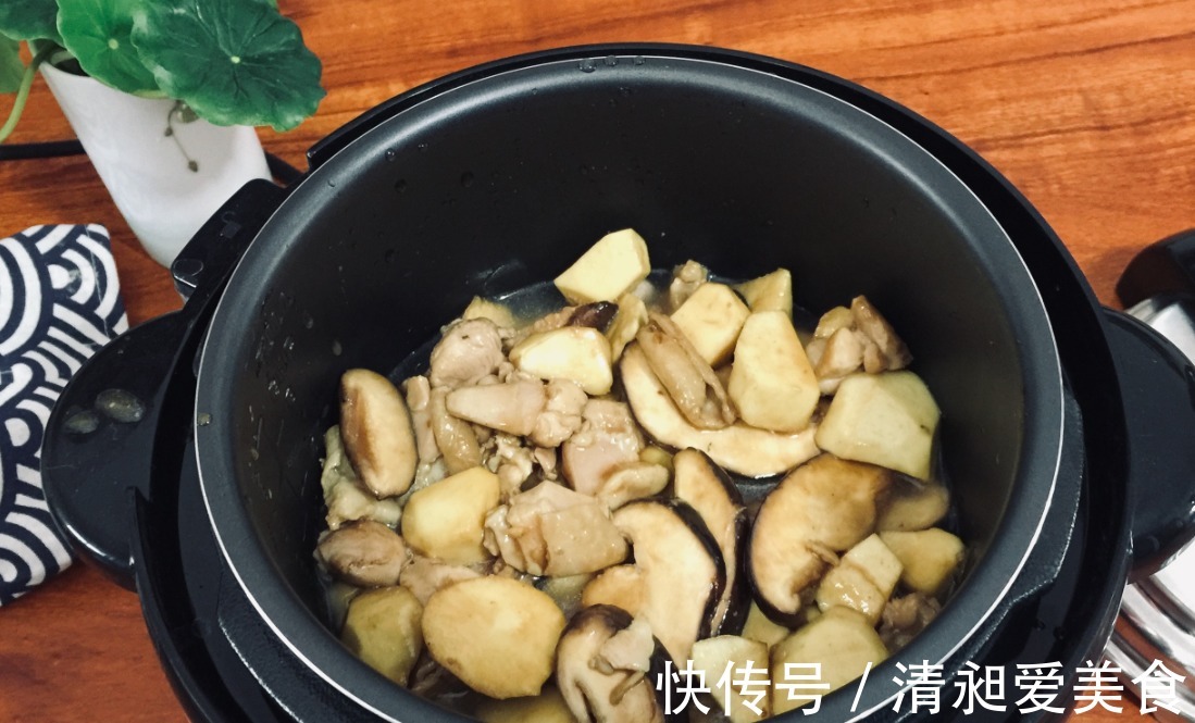 扁豆角|入秋后少吃肉,遇到2种菜别手软,应季而食身体好,简单又营养