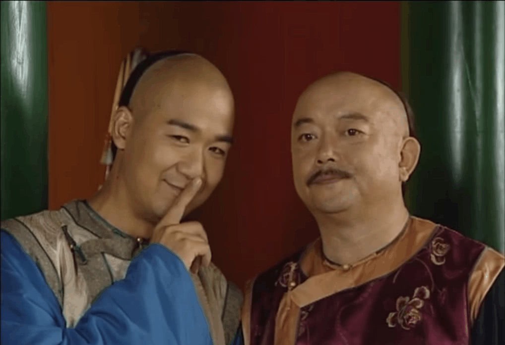 与和?|纪晓岚、和珅、乾隆三人的君臣关系究竟是怎样的?