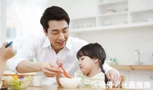 宝宝|宝宝 3 岁前,家长要谨记“不吃三饭”!辅食吃好了,娃更少生病