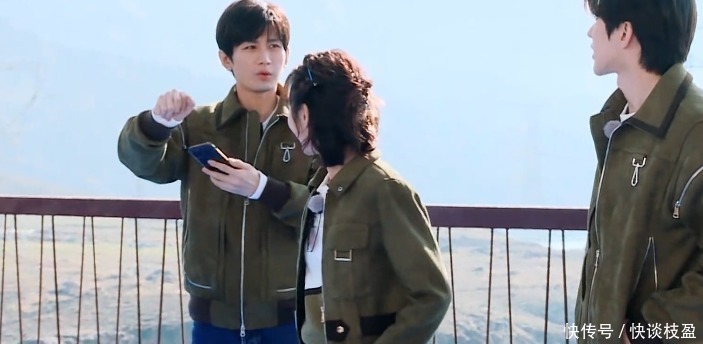 被问最想合作的女演员是谁,成毅的回答早该想到,在内涵袁冰妍?