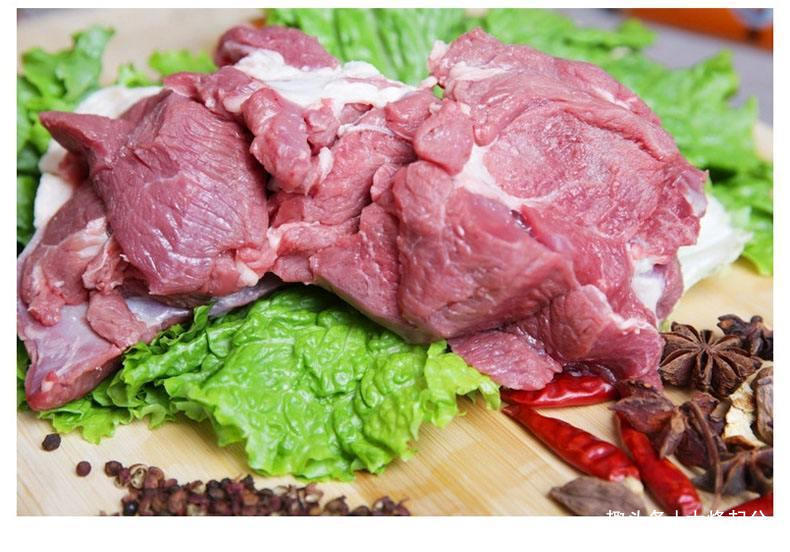 羊肉包饺子,怎么做才能让饺子馅鲜香不膻今天分享成功调馅窍门