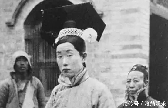 格格|晚清女性老照片:图1格格撞脸陈乔恩,图5袁世凯女儿清纯可人!