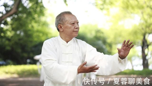 杭白菊|一碗养肝粥喝了50年，94岁老中医经历告诉你，排肝毒得靠它