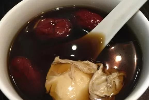 鸡蛋汤|红糖和它一起煮,天然的“补血剂”,补气血抗皱纹,营养丰富