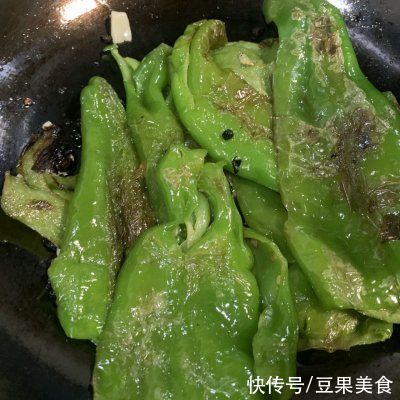 豆豉|超级下饭的糖醋虎皮青椒这么做，吃前一定备足饭