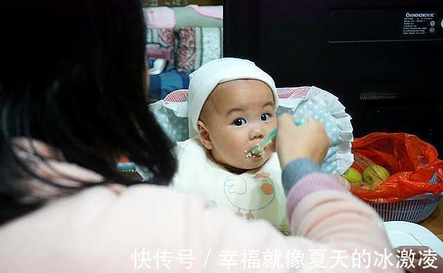 母乳|6个月宝宝除了喝母乳,5类辅食也可以添加,宝宝吃的乐哈哈