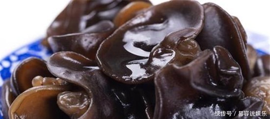 分钟|泡木耳一加水就错,教你1个诀窍,5分钟泡发木耳又大又软