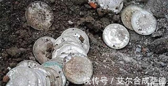 拾金不昧&1982年, 一姑娘捡到67981枚银元,全上交给了国家,后来怎么样了?