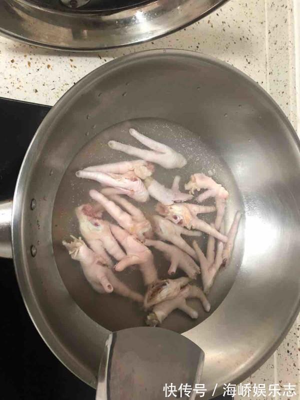教你在家做红烧鸡爪，掌握好这做法，光闻味就流口水，越吃越上瘾