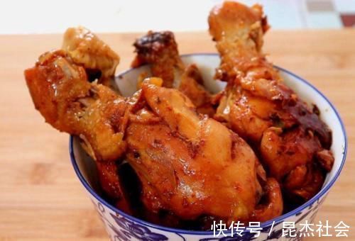 超市|超市里的“冷冻鸡腿”能吃吗?店员说漏嘴:千万别选错了!