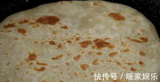 烙饼不出层、一凉就硬因为你只会傻加水！多加1步，香软还出层