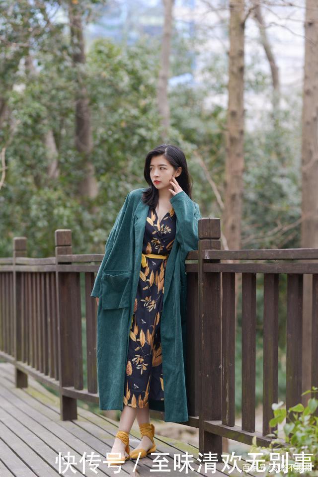 大衣才是初冬“扛把子”,今年这样穿,保暖显气质,三木都爱了
