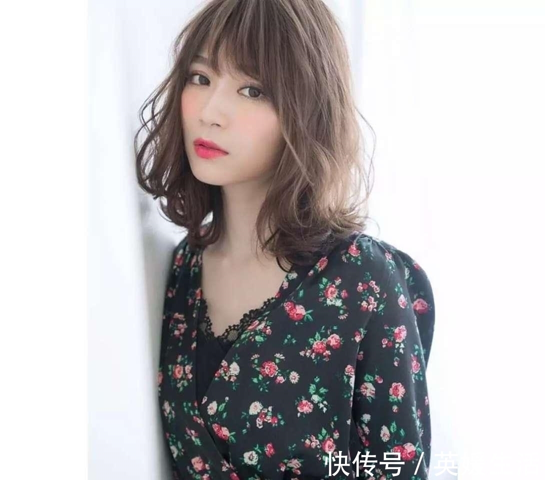 长发 女生只要了解这四个细节,你就知道自己的脸型适合什么发型了!