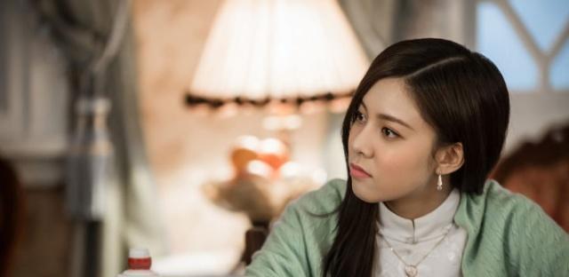 厌恶|正妻和婢女出身的二姨太情如姐妹，却厌恶女学生出身的三姨太