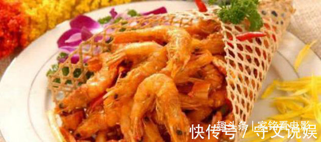 香酥黄金虾|美食推荐干锅辣鸭肠、蚝油手撕包菜、香酥黄金虾、家常红烧排骨