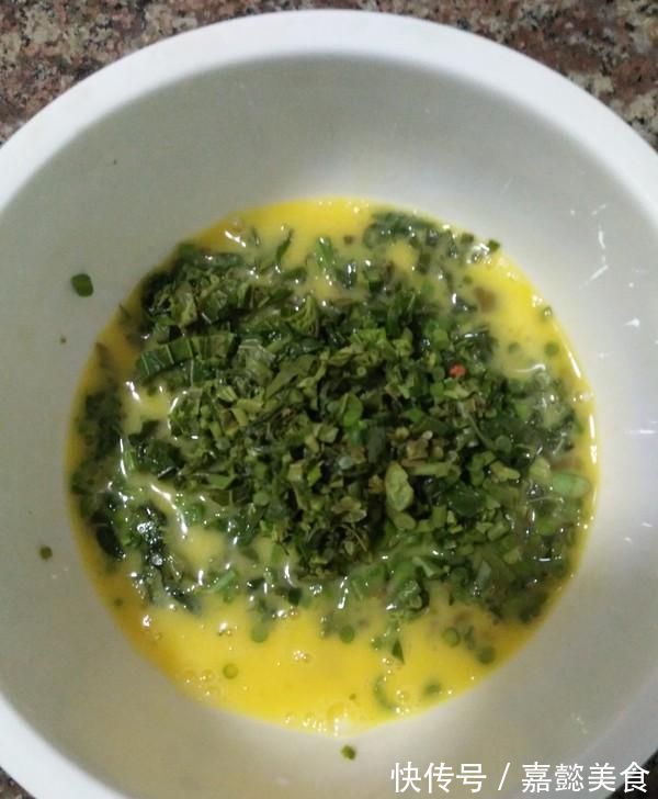 香椿炒鸡蛋|晚上经常失眠梦多,吃些它睡得香,3块钱1斤,一觉睡到大天亮