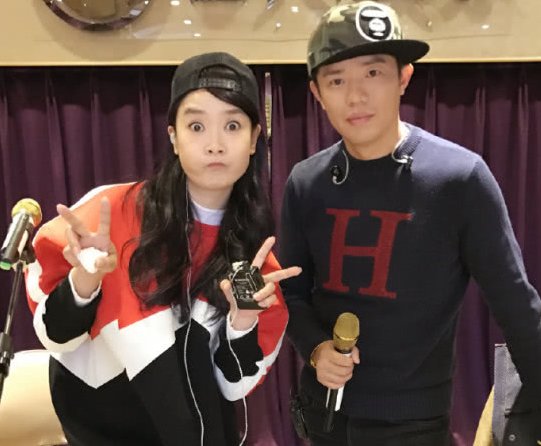 隐瞒了多年 原来凤凰传奇还有这层关系难怪合作年无绯闻 快资讯