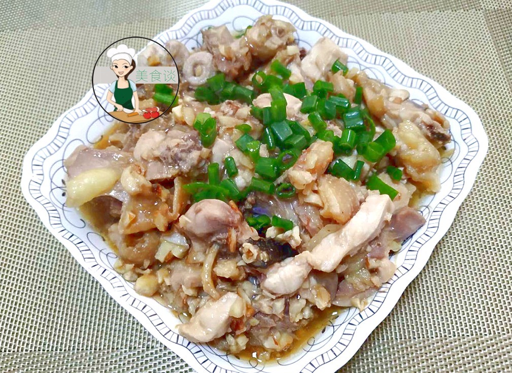 是调料也是药,搭配鸡肉一起蒸,鲜香开胃,味道好极了,错过可惜