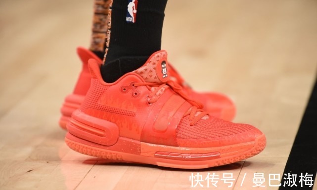 kobe|NBA球员上脚:字母哥3代战靴与杜兰特球鞋有点雷同