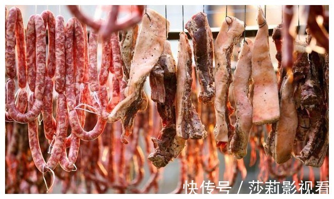 酒精|经常喝酒的人,在喝酒时,提醒:这几种食物尽量不要吃