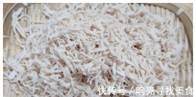 烤箱|家庭版鸡胸肉丝制作，学会不用外面买，制作方法特简单，收藏起来！